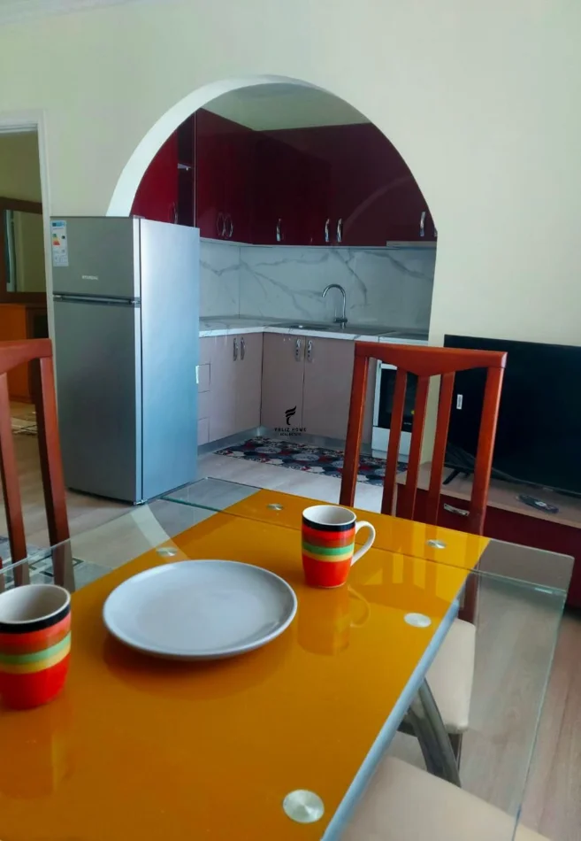 Tirane, affitto appartamento 1+1 Piano 5, 60 m² 480 € (ALI DEMI)