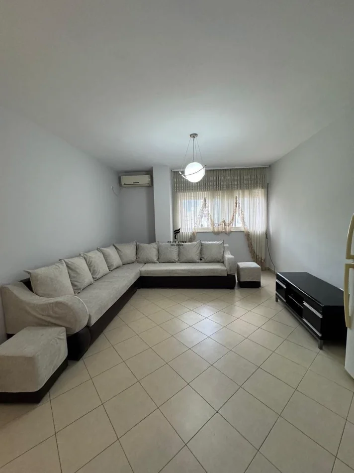 Tirane, affitto appartamento 1+1 Piano 5, 70 m² 500 € (DON BOSKO)