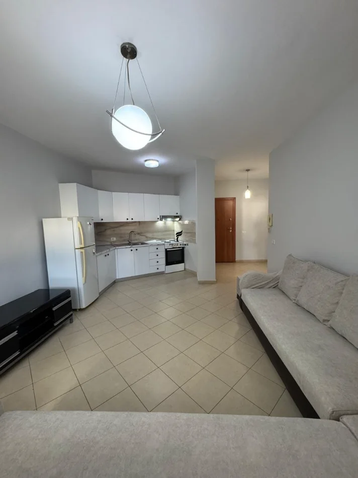 Tirane, affitto appartamento 1+1 Piano 5, 70 m² 500 € (DON BOSKO)