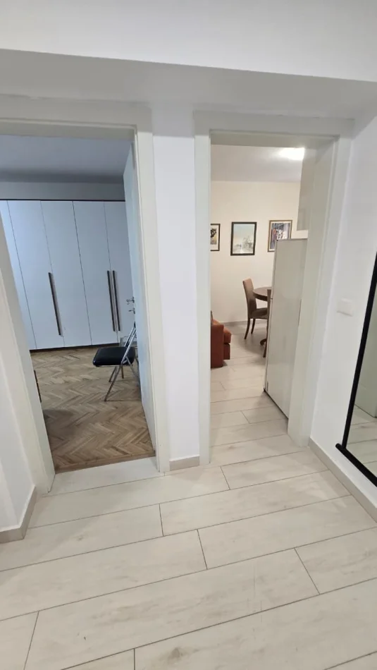 Tirane, affitto appartamento 2+1 Piano 2, 65 m² 800 € (Via Durrës)