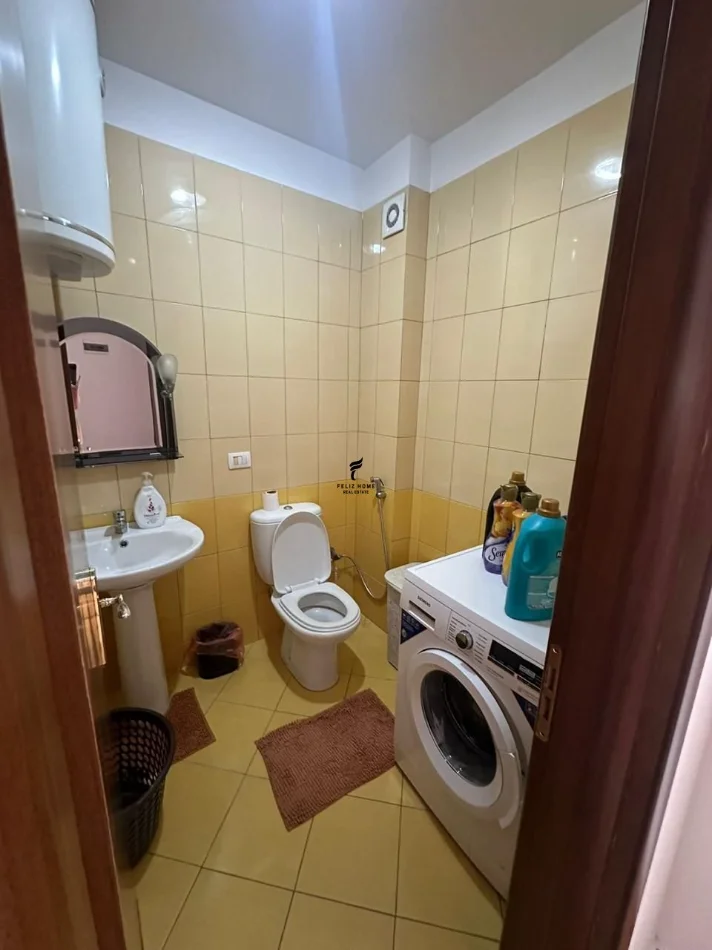 Tirane, affitto appartamento 2+1 Piano 2, 100 m² 650 € (LIQUIDO ARTIFICIALE)