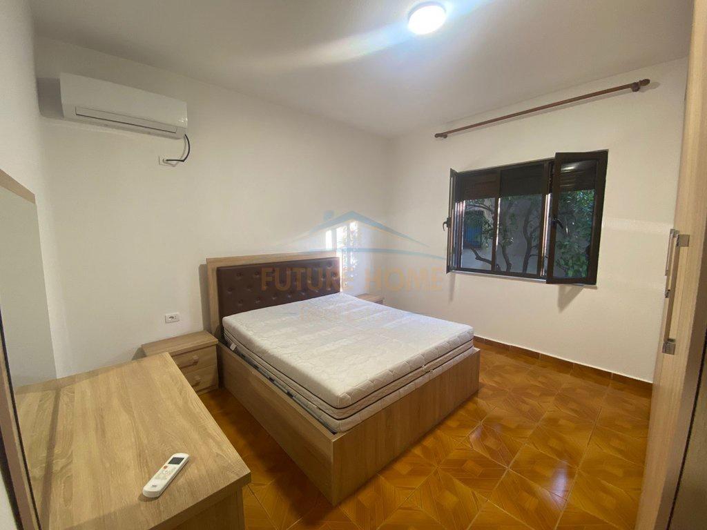 0694603851,Qera, Shtepi Private, Laprake.
