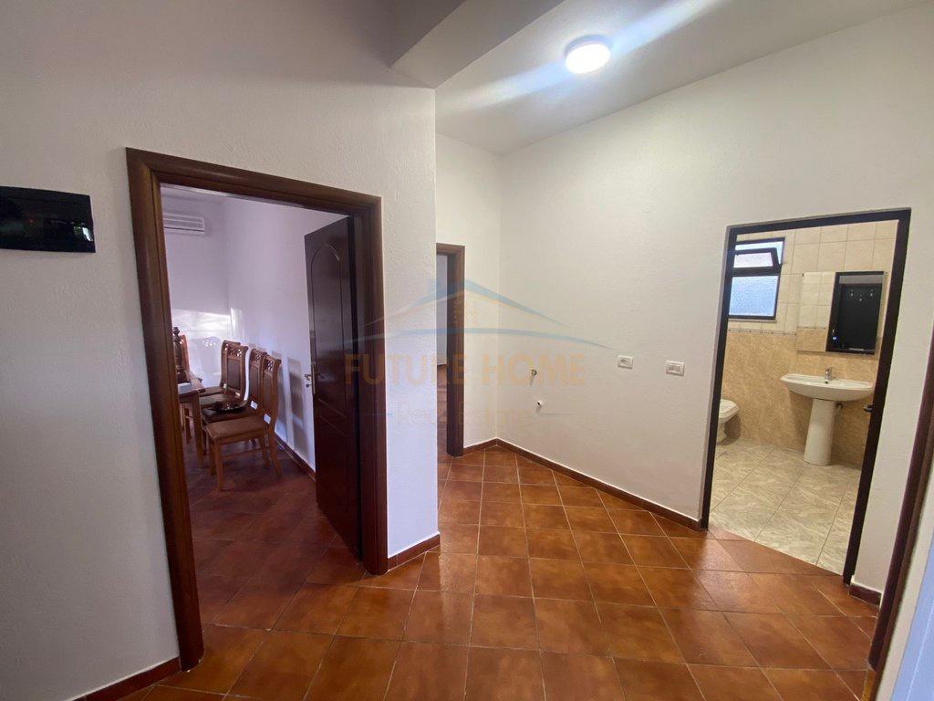 0694603851,Qera, Shtepi Private, Laprake.