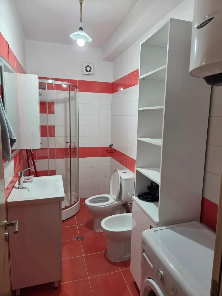 Tirane, affitto appartamento 1+1 al terzo piano, 70 m², 600 € (SIRI KODRA)