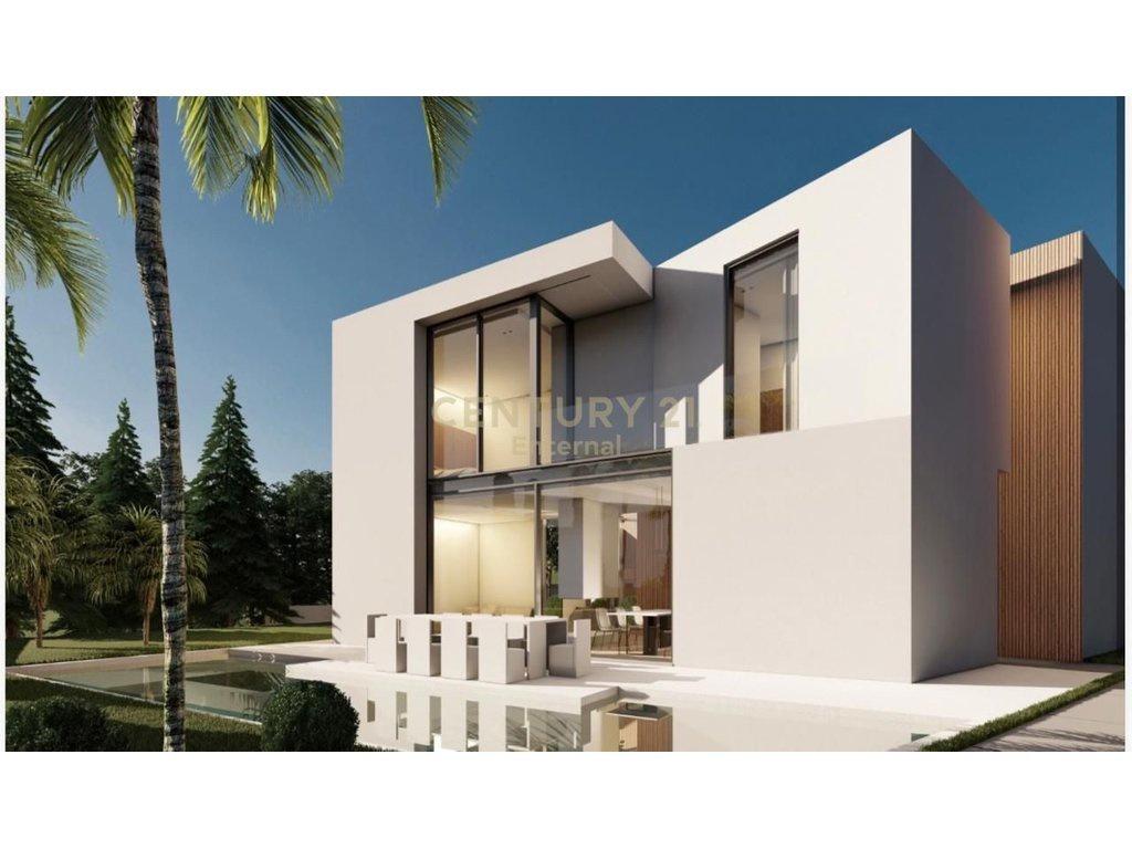 Villa in vendita con piscina a Farke (Daias)