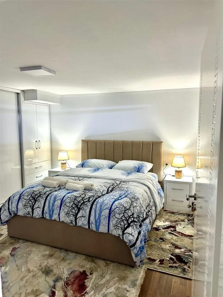 Tirane, affitto appartamento 1+1+Balcone Piano 1, 60 m² 600 € (COMUNE DI PARISIT)