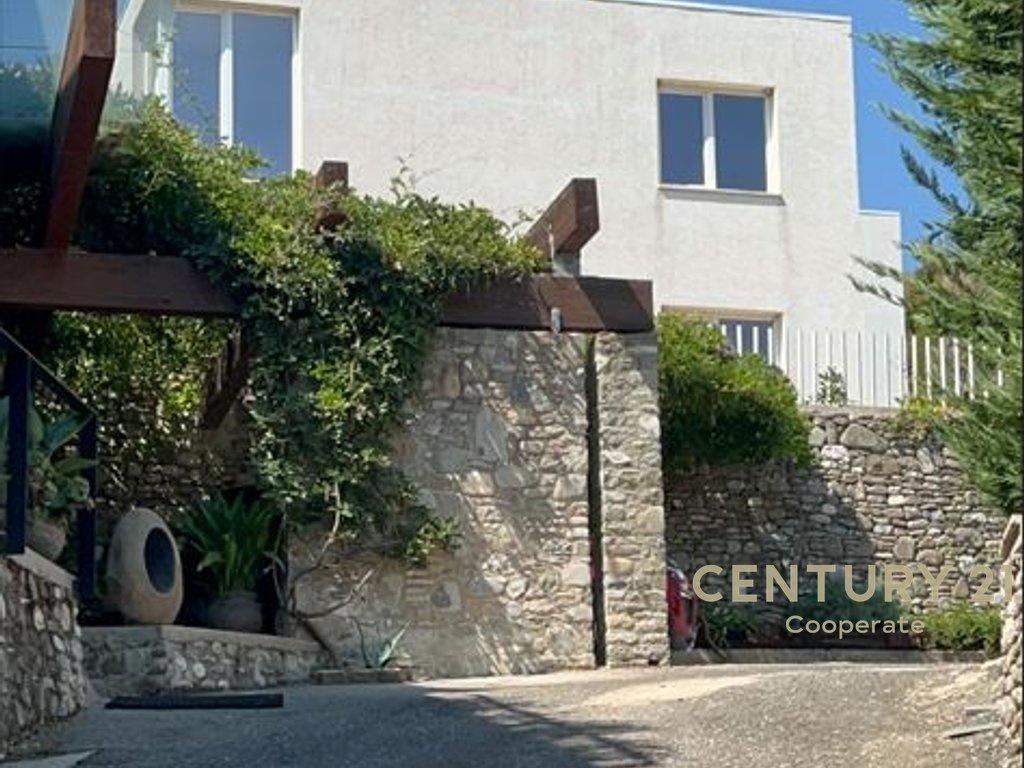VENDITA VILLA IN GREEN GARDEN REZIDENCE A BERZHITE