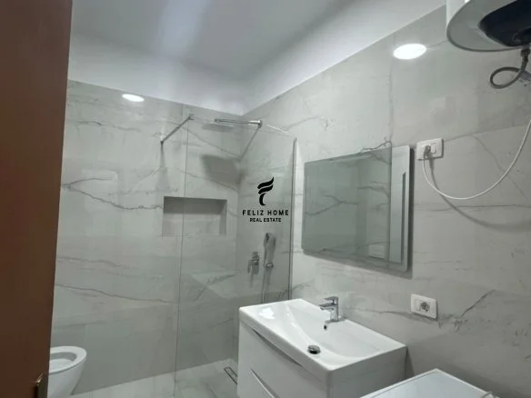 Tirana, affitto mensile appartamento 1+1+Balcone Piano 3, 70 m² 500 € (Codice Diellit)