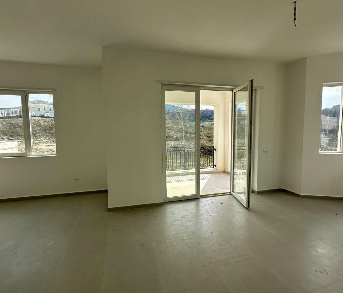 Villa for Sale at Collina Verde