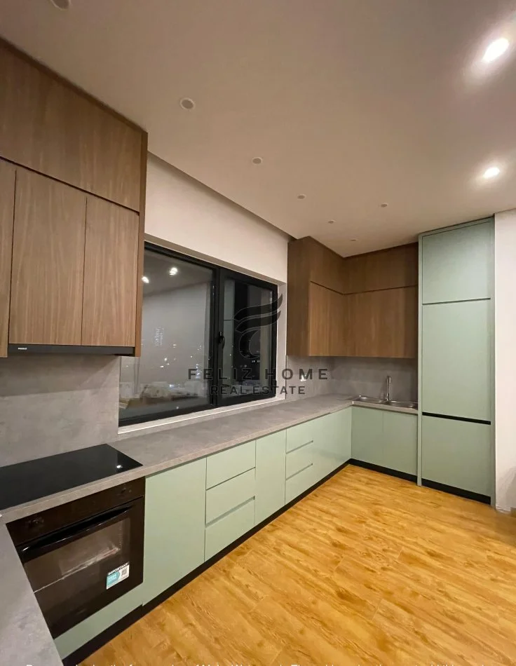 Tirane, affitto appartamento 2+1+Balcone Piano 7, 107 m² 1.200 € (VASIL SHANTO)