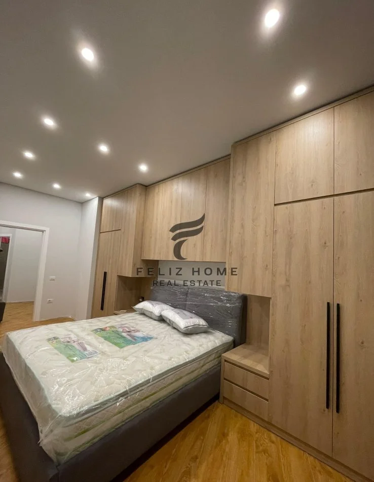 Tirane, affitto appartamento 2+1+Balcone Piano 7, 107 m² 1.200 € (VASIL SHANTO)