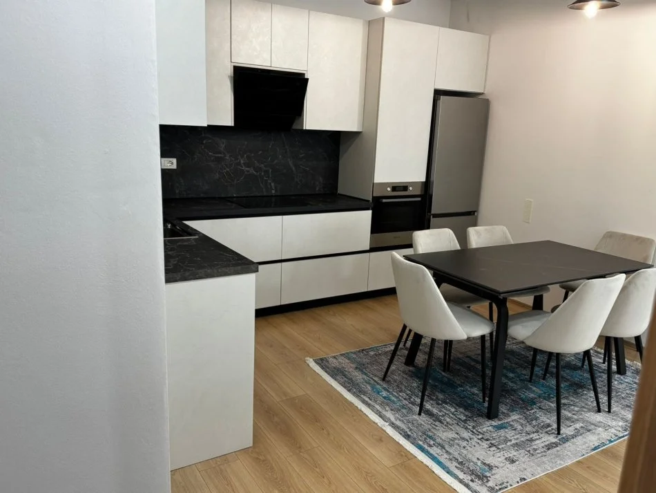 Tirane, for Rent 2+1+Balcony, 5th Floor, 100 m², €750 (DON BOSKO)