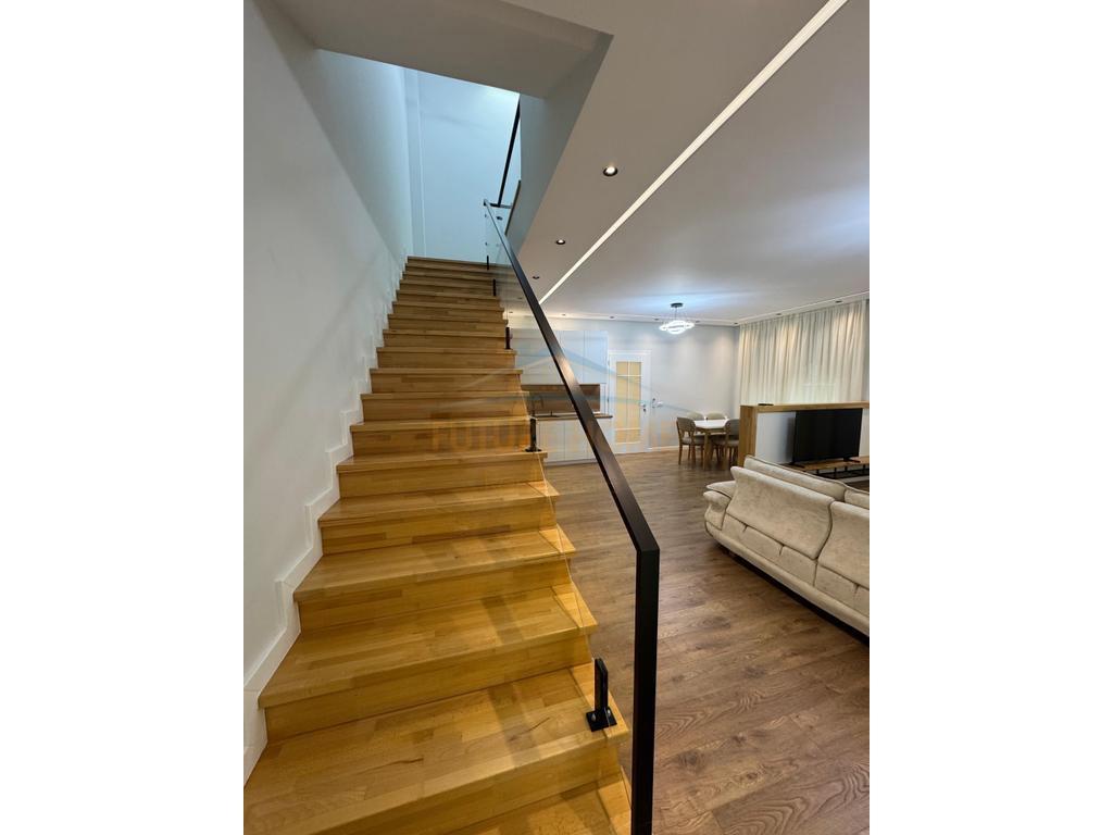 0683487469 Qera, Vilë, Fresk, Tiranë