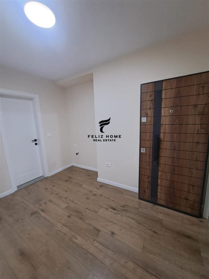 ZYRE ME QERA 80 M2 QENDER 1200 EURO