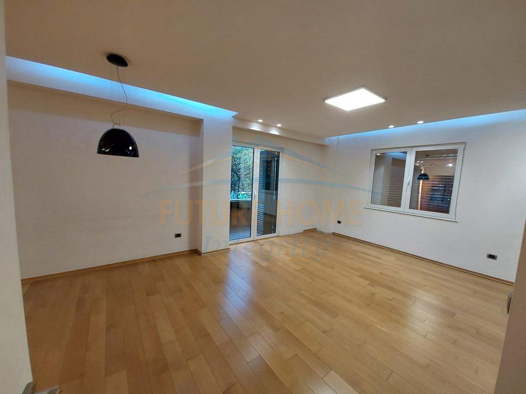 0683487469 Qera, Apartament për Zyra, Blloku, Tiranë