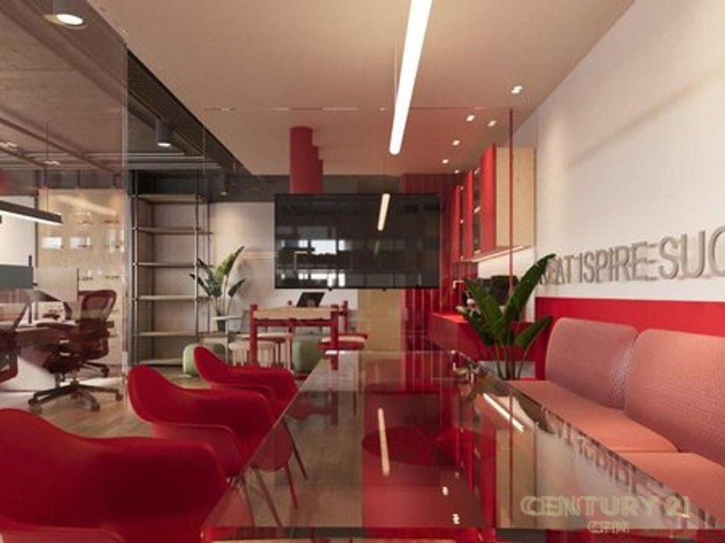 Zyra Moderne Open Space tek Sheshi Willson