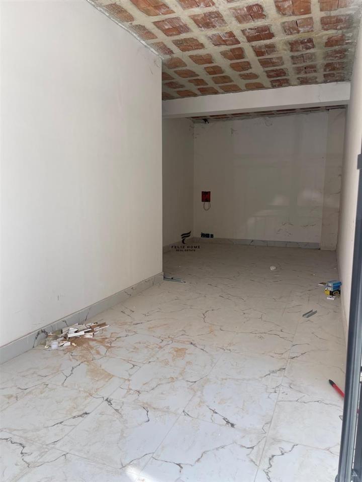 DYQAN ME QERA 103M2 QENDER 1.400 EURO