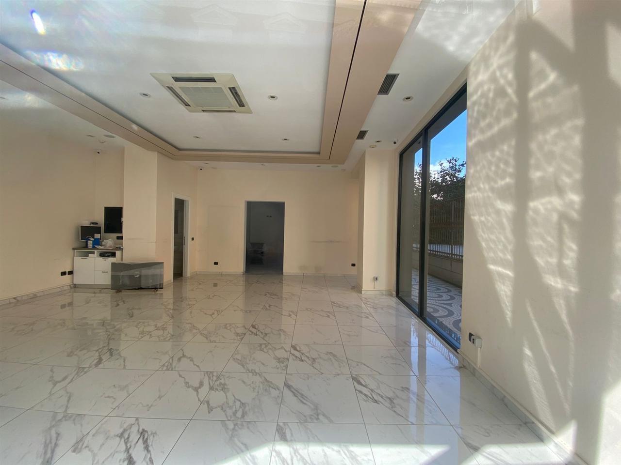 DYQAN ME QERA 110M2 QENDER 2.800 EURO