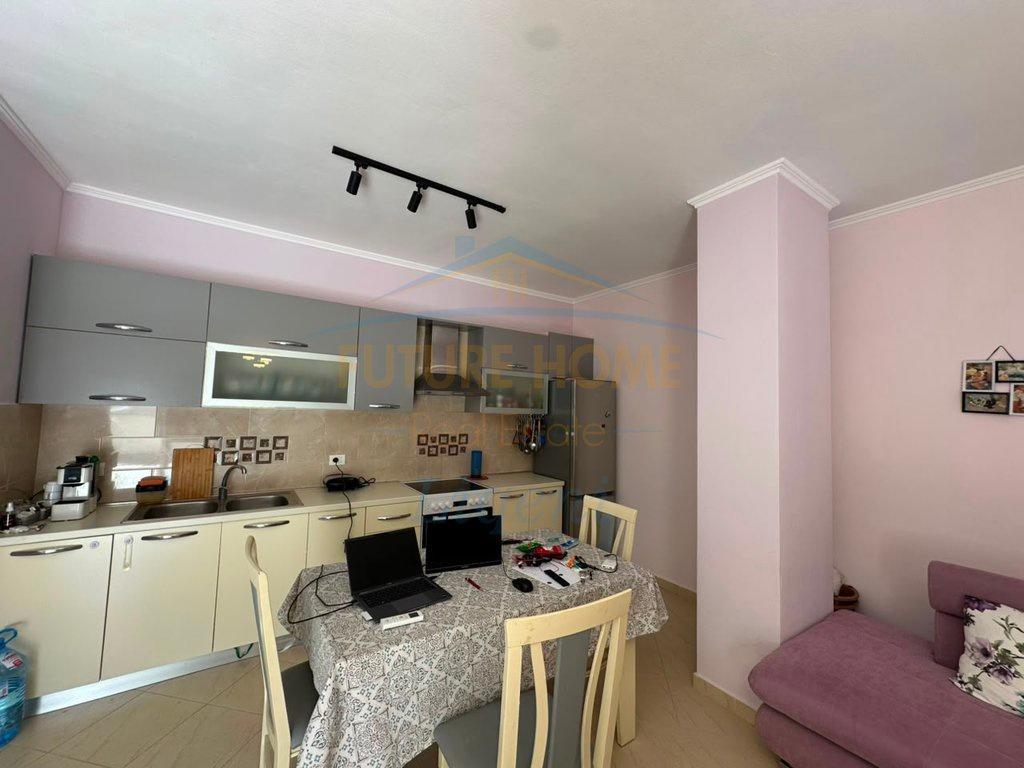 0694603851Appartamento 2+1+Veranda, Fresku, Tirana