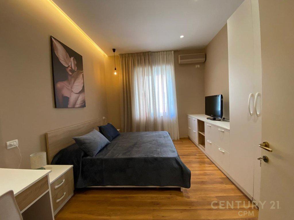 Apartament 2+1 Me Qira në Ish Blloku, Tiranë - 1300€ | 78 m²