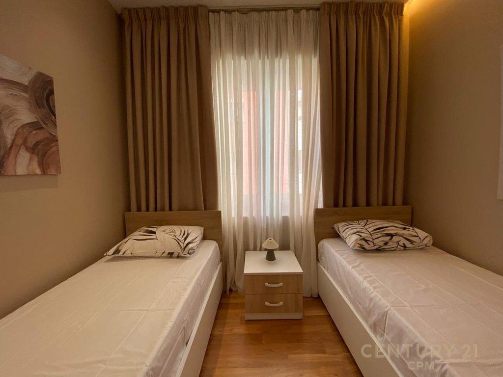 Apartament 2+1 Me Qira në Ish Blloku, Tiranë - 1300€ | 78 m²