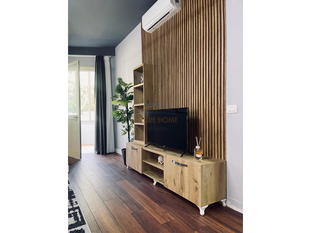 0695136472 Qera, Apartament 2+1+2, Kopshti Botanik
