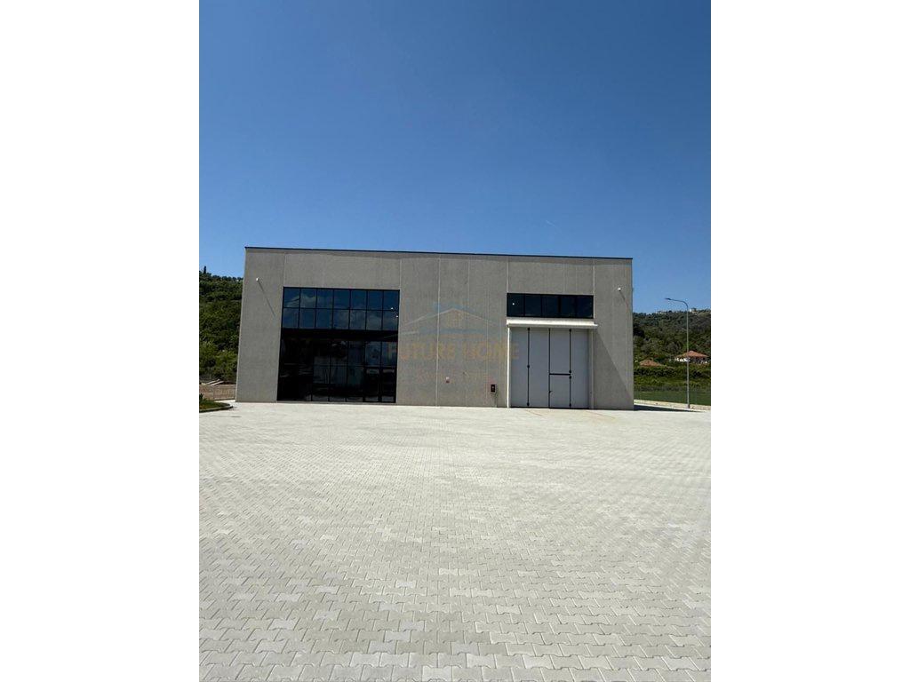 0695136472 Shitet, Kapanon, Autostrada Vorë–Rinas
