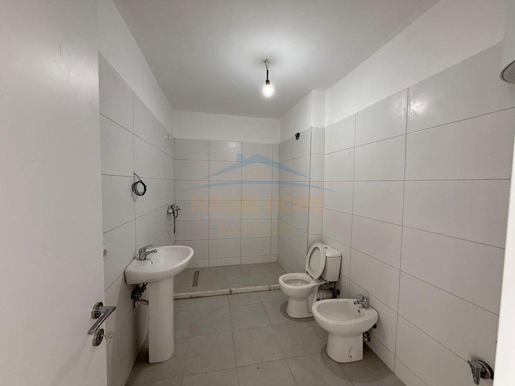 0695136472 Shitet, Apartament 2+1+2+Post Parkim, Kombinat