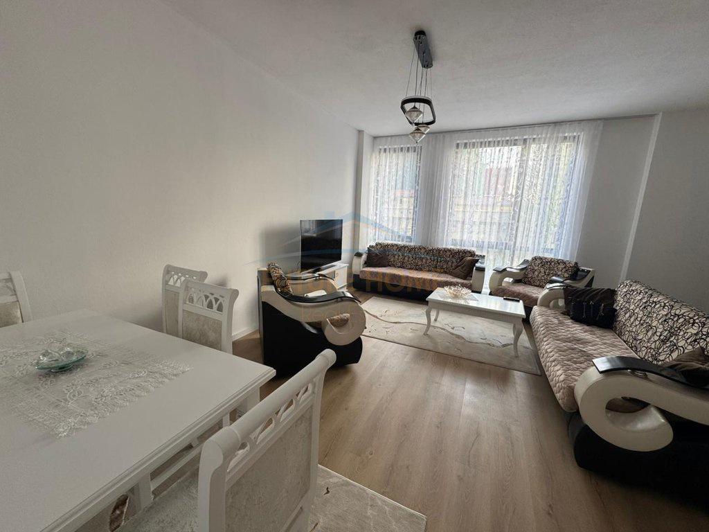 069 479 2 476 QERA APARTAMENT 2+1,BULEVARDI I RI