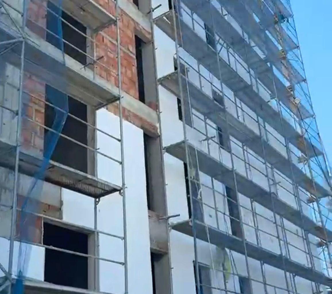 🏡 Shitet Apartament 2+1 – Majestic 2, Paskuqan