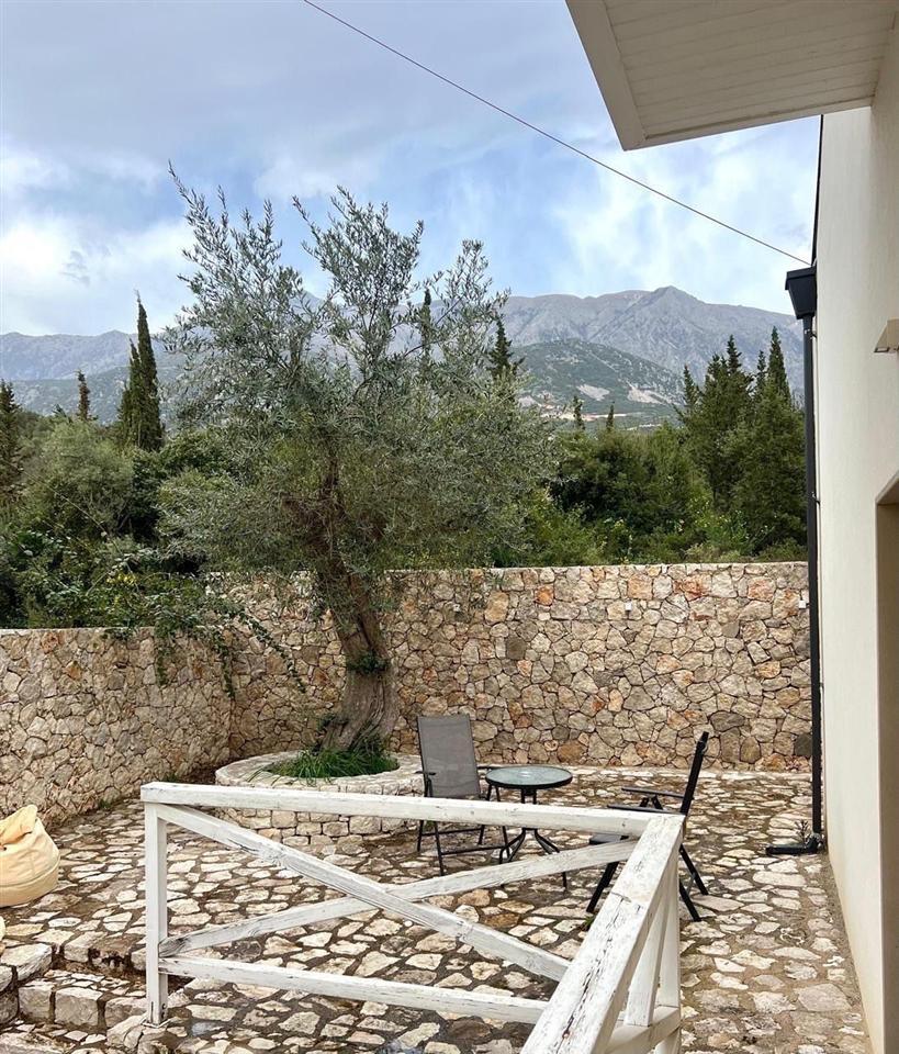 SHITET VILE 120 M2 DHERMI 660.000 EURO