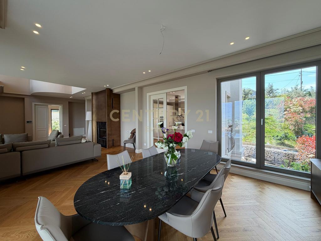 MJULL-BATHORE, VILLA 3-CAMERE CON PISCINA IN AFFITTO