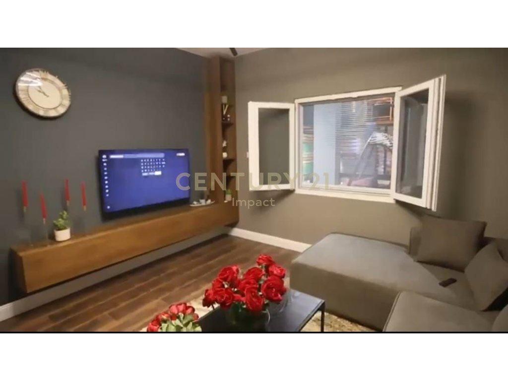 Vilè 1+1 in Vendita a Don Bosco, Tirana - 175.000€