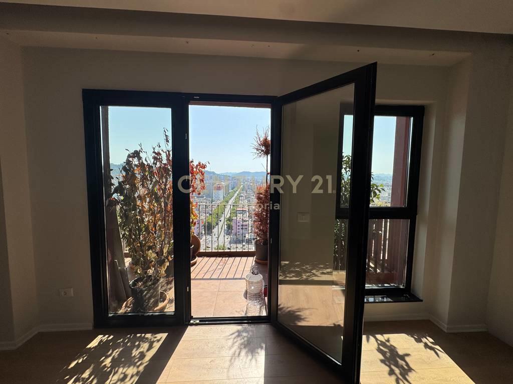 Ufficio Premium in Affitto a Tirana Garden Building