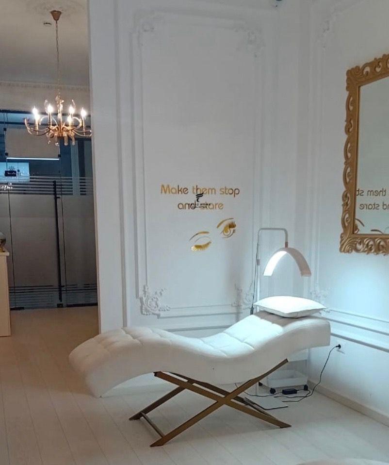 ZYRE ME QERA 80 M2 RRUGA E KAVAJES 1100 EURO