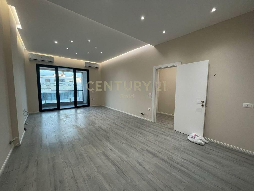 Appartamento in affitto zona Arlis Square 2+1+2!