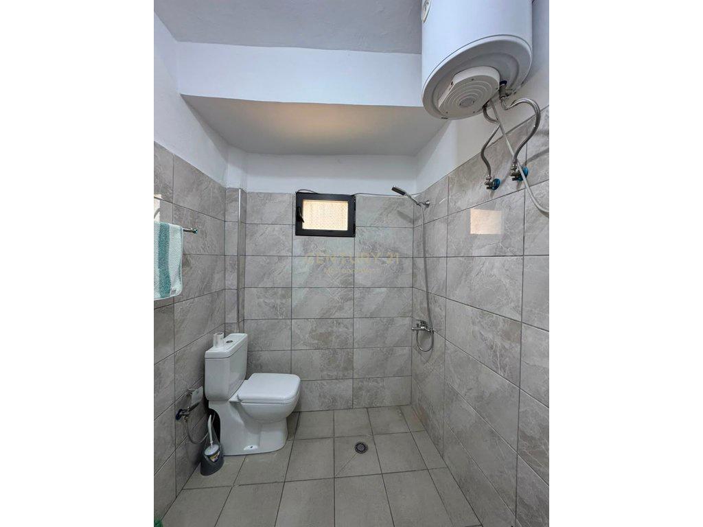 APARTAMENT 1+1 ME QIRA TE RRUGA E DURRËSIT