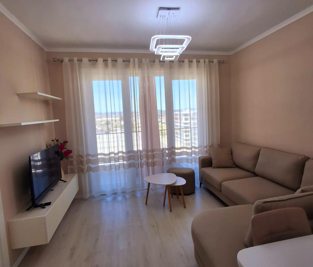 Me Qera: 1+1📍Complejo Univers City - Kt.7 - 400€/Mese