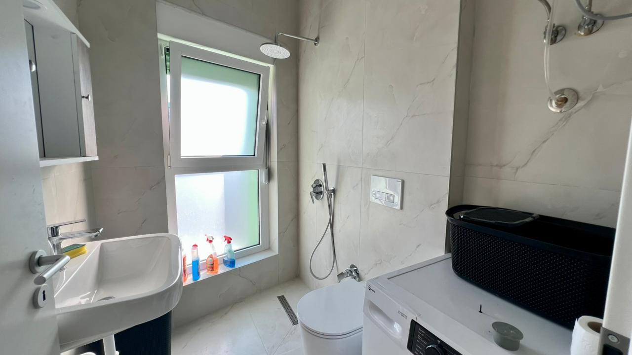 Me Affitto: 2+1📍Ali Demi (Rezidenca Kadiu) 46.000 Lekë/Mese