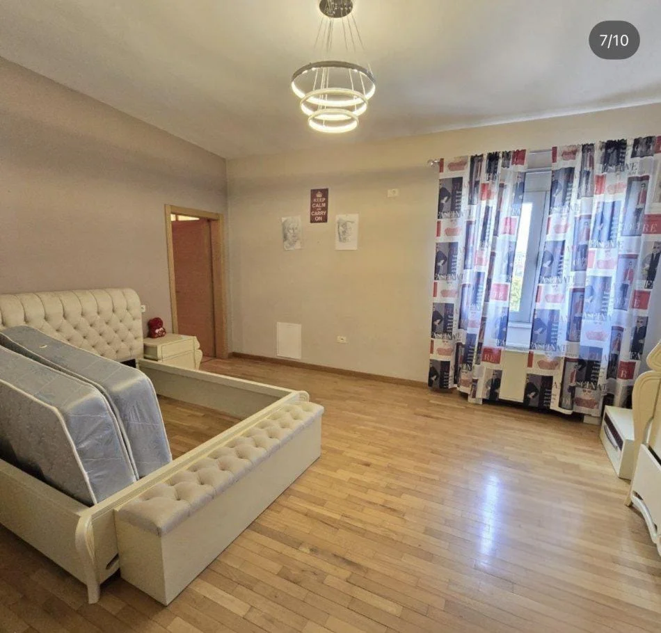 Tirane, affitto di appartamento duplex 4+1 con balcone, Piano 2, 240 m², 1.000 € (JORDAN MISJA)