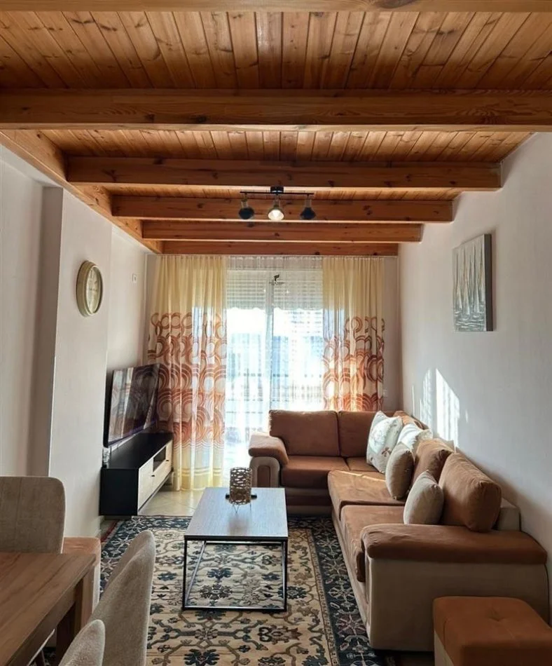 Tirane, affitto appartamento duplex Duplex Piano 6, 90 m² 540 € (FRESCO)