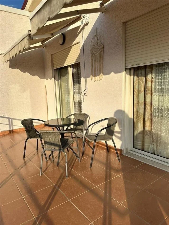 Tirane, affitto appartamento duplex Duplex Piano 6, 90 m² 540 € (FRESCO)