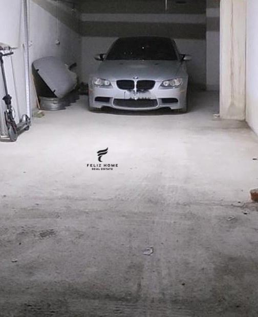 Vendesi Garage di 45.3 m² nel Comune di Parisit a 50.000 euro