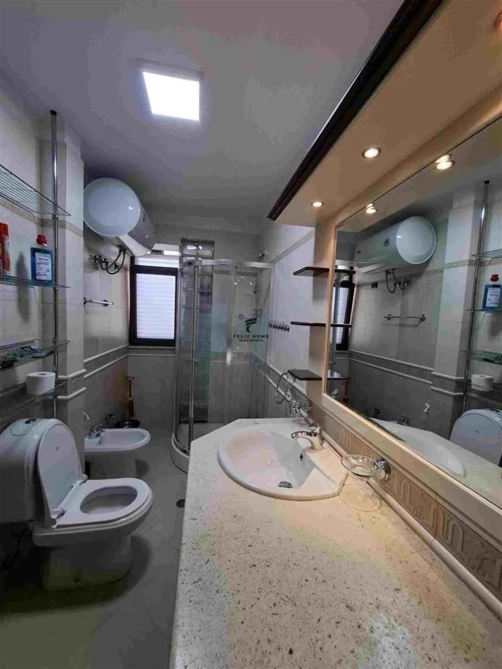 Tirane, affitto appartamento 2+1 Piano 2, 90 m² 650 € (ALI DEMI)