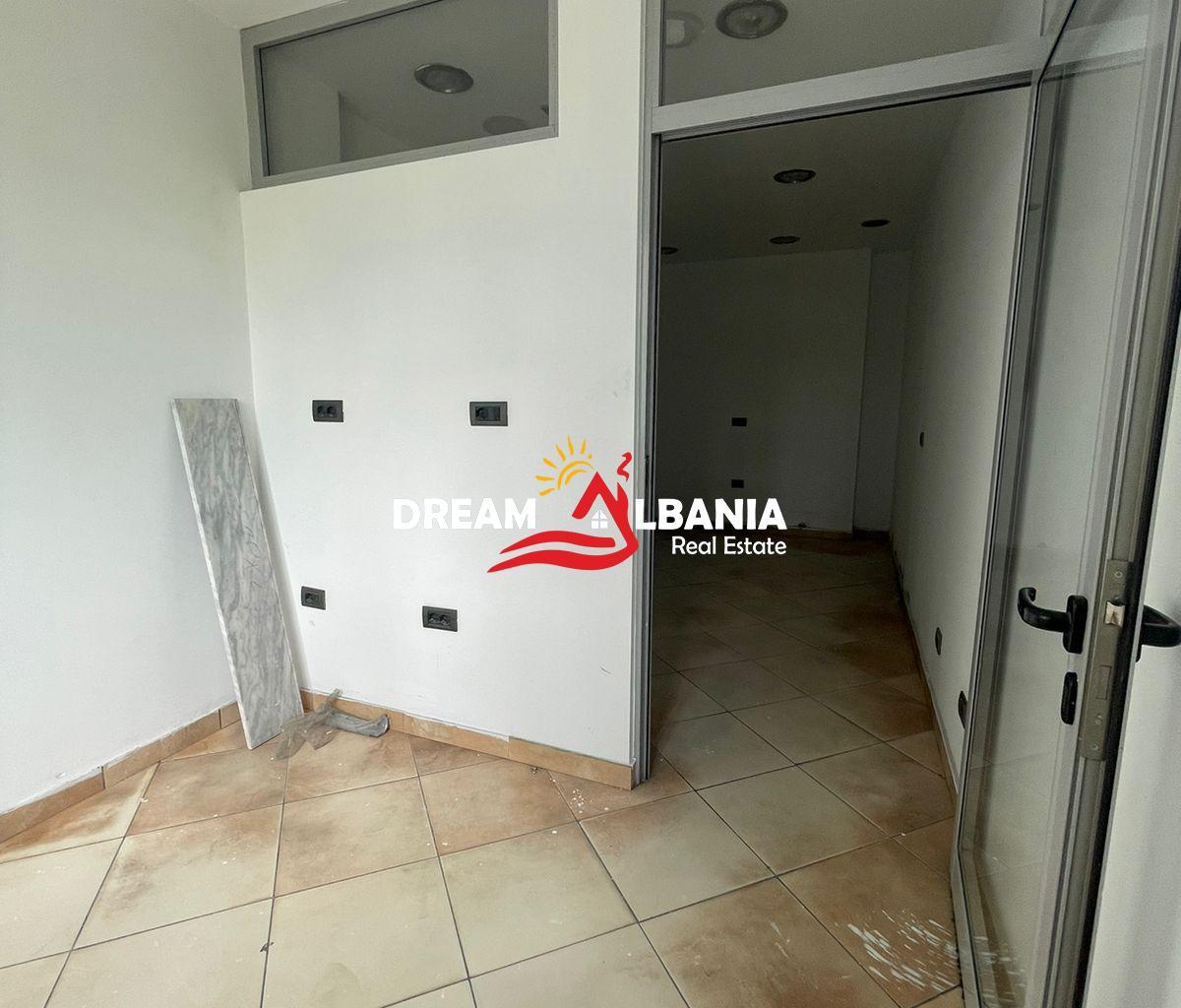 Commercial premises for rent near Casa Italia (ID 4271841)