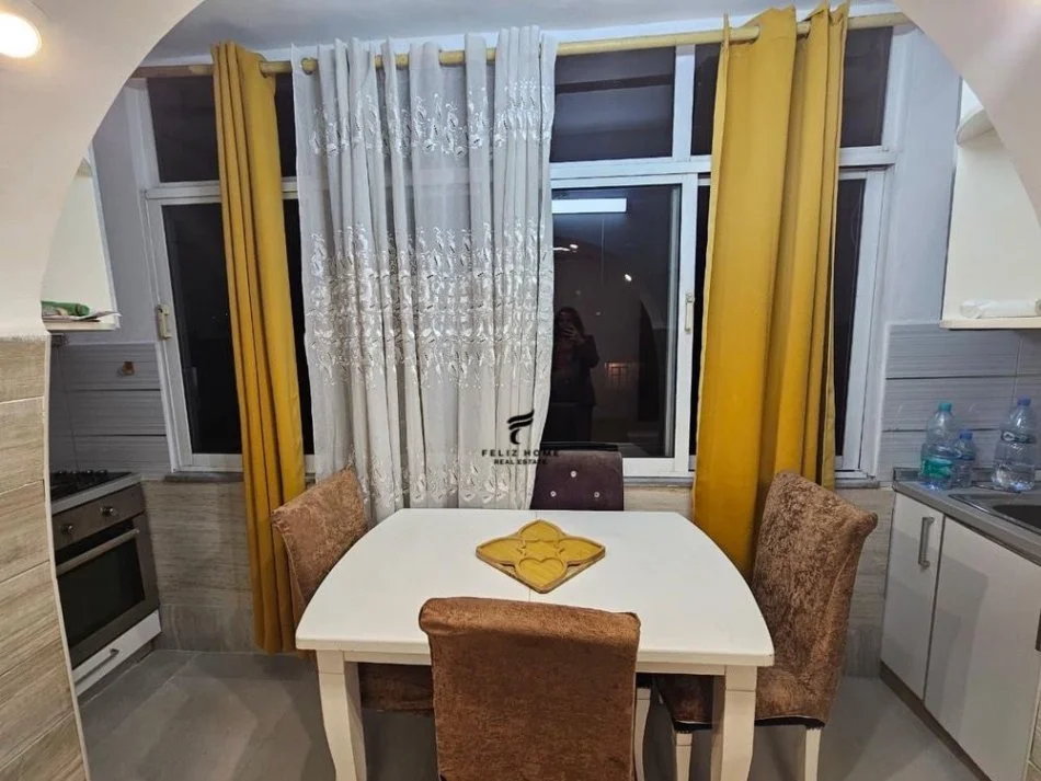 Tirano, affitto mensile appartamento 2+1 Piano 5, 65 m² 500 € (VASIL SHANTO)