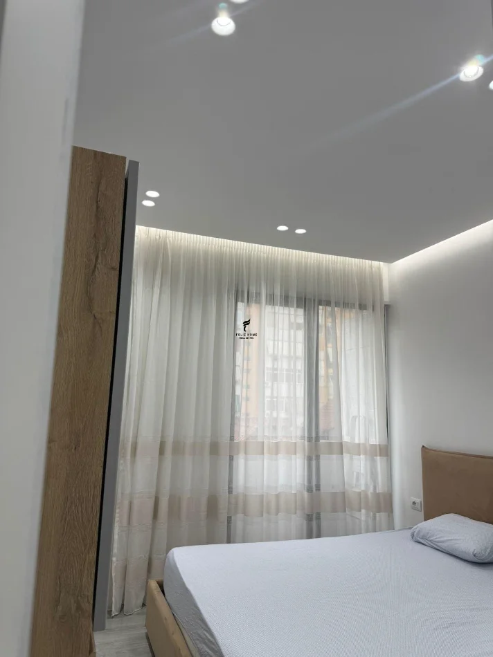 Tirane, affitto appartamento 1+1 al terzo piano, 70 m², 650 € (SIRI KODRA)