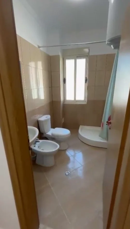 Tirane, vendesi appartamento 2+1 Piano 2, 89 m² 135.000 € (Fresku)