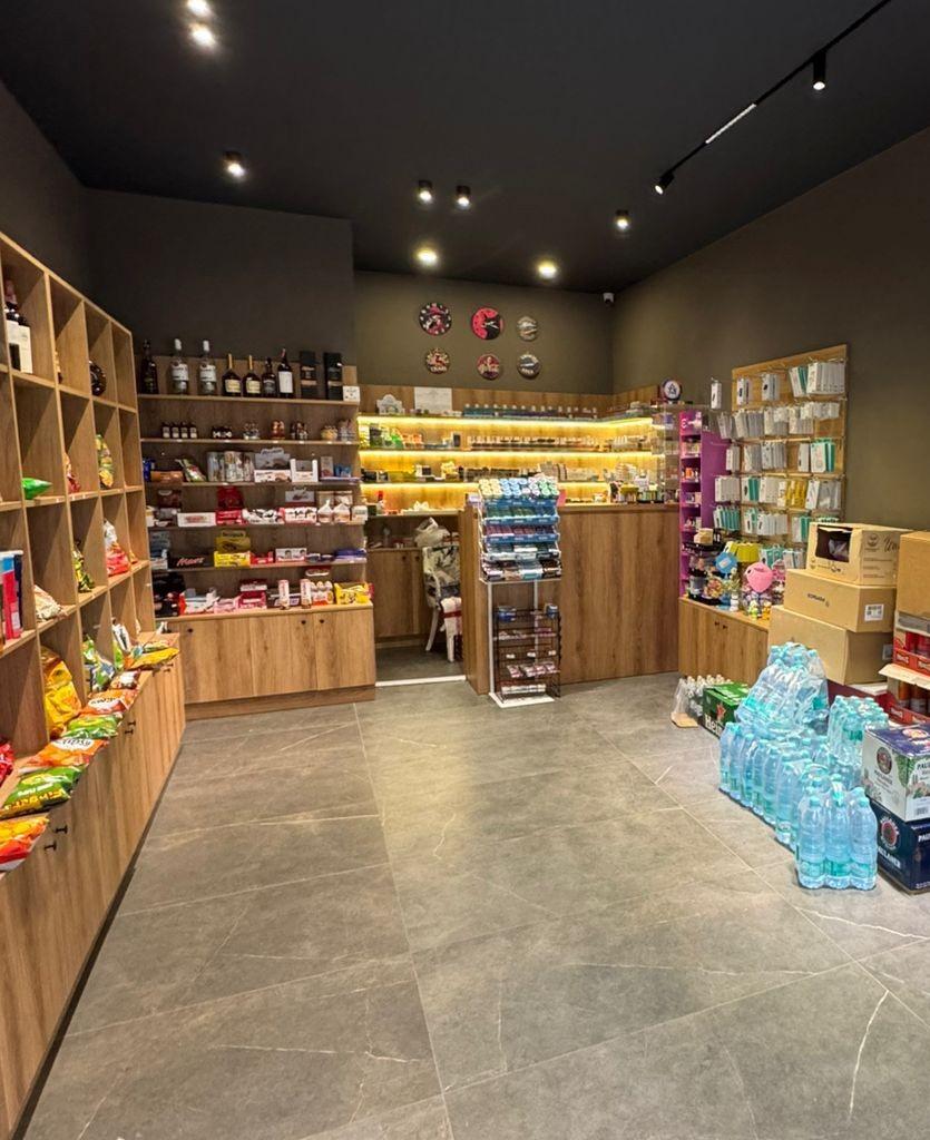 FOR SALE Shop 30 m² in Parisit Municipality