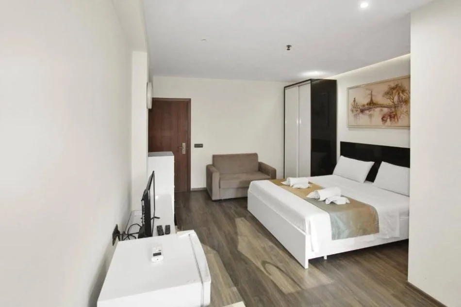 Tirana, Hotel for Sale Kati 2, 330 m² 2,000,000 € (9-Storey)